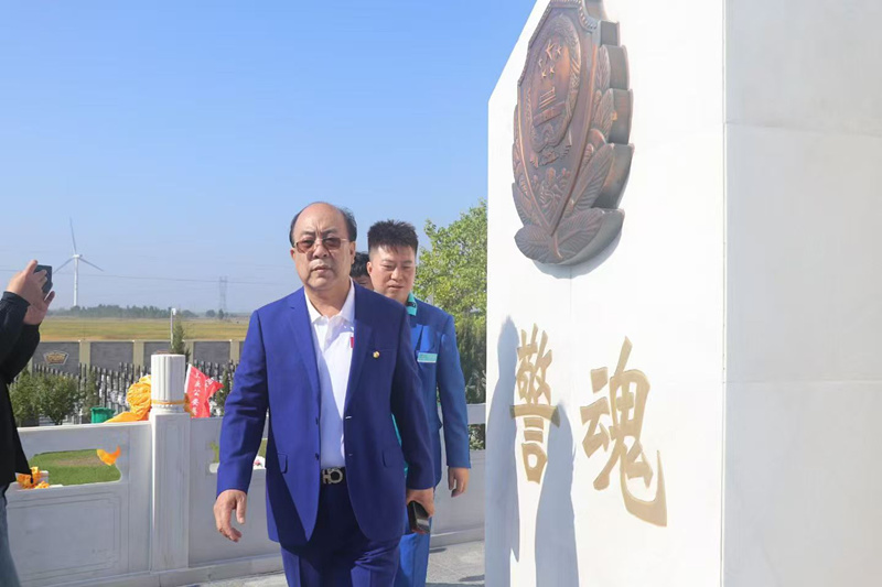 1759218371903532.jpg w5.jpg